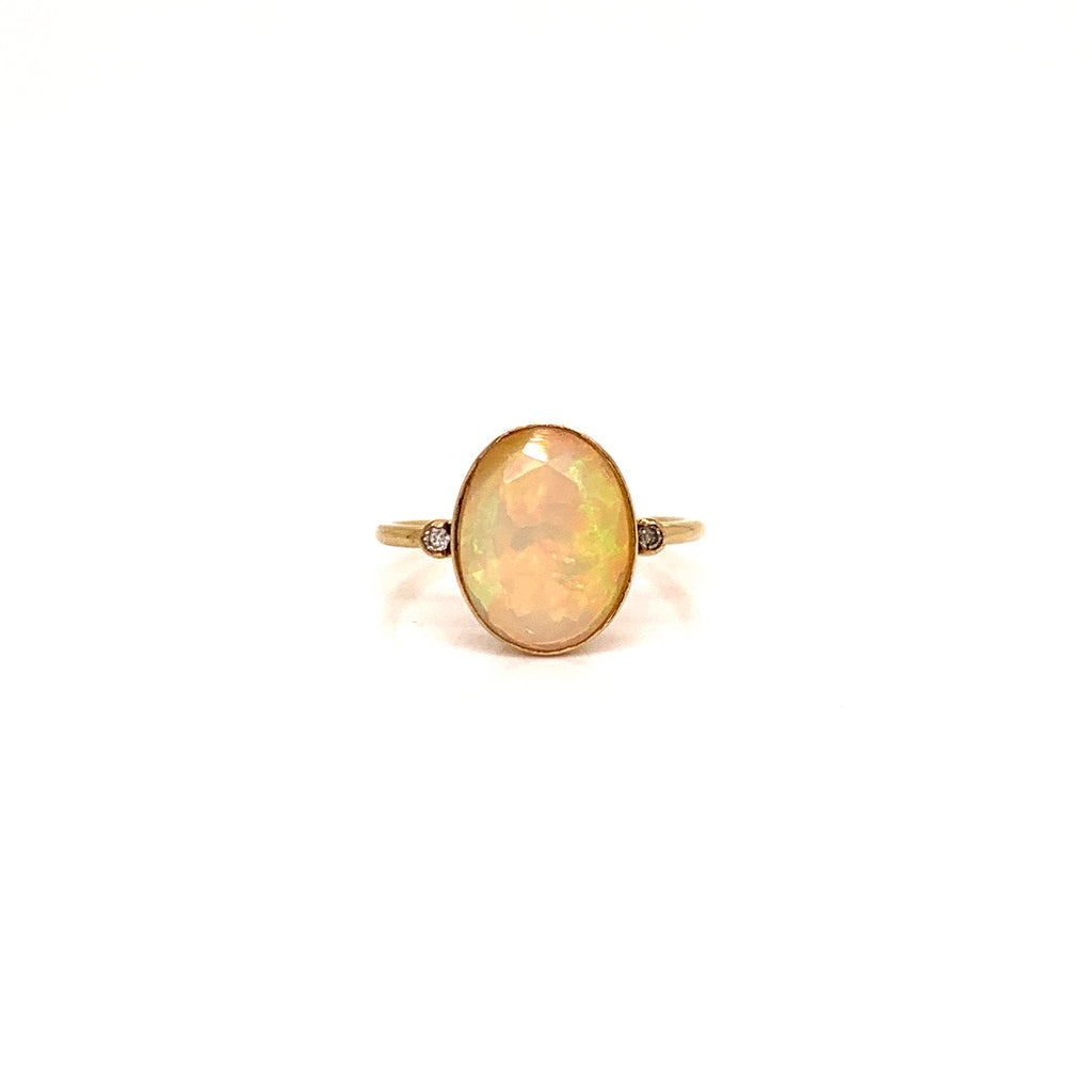 Anillo Oro 18K con Ópalo Etíope Y Diamantes