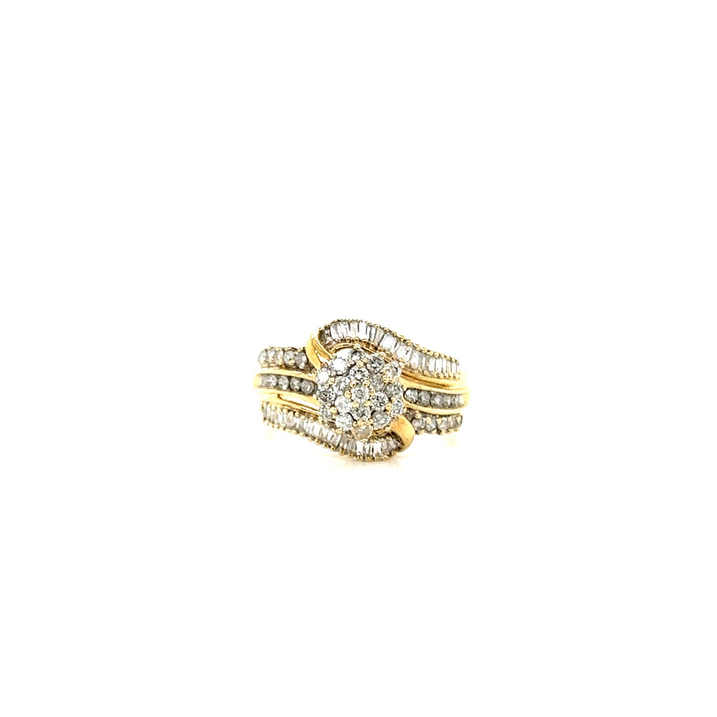 Anillo Vintage Oro 10K con Diamantes Flor y Baguettes