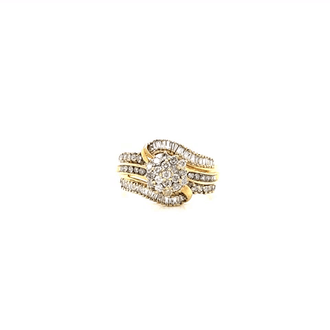 Anillo Vintage Oro 10K con Diamantes Flor y Baguettes