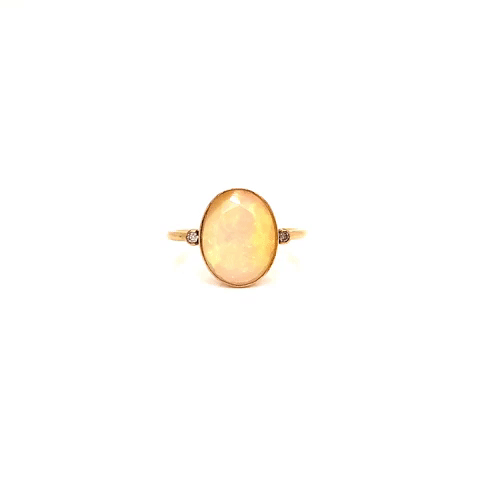 18K Gold Ring with Ethiopian Opal And Diamonds
