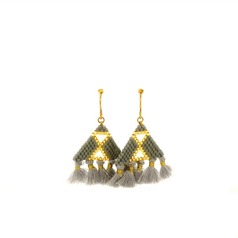 Arete Liquidación Chapa de Oro Gancho Tejido Triangulo Mota